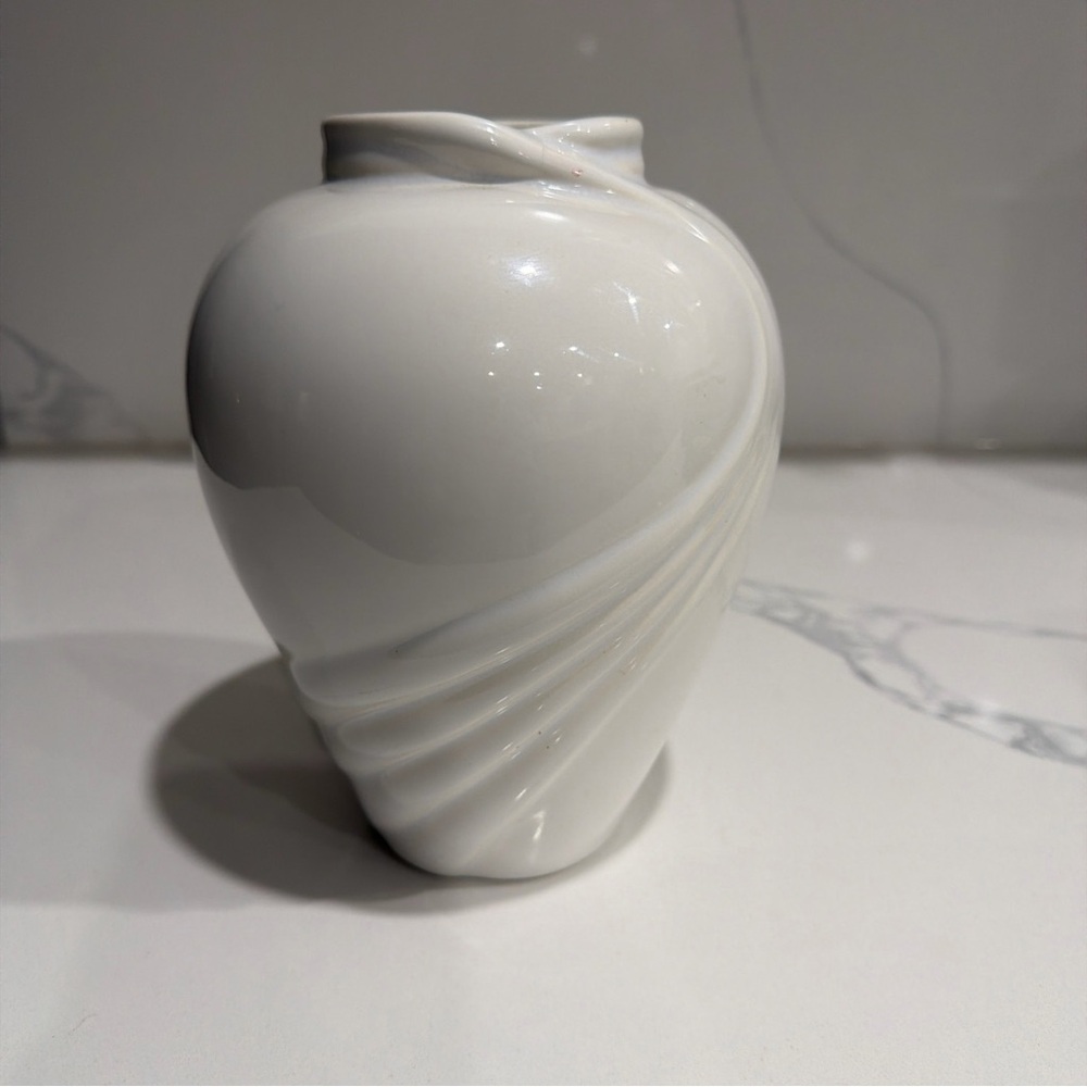 White Ceramic Swirl Accent Vase - Modern Home Accent